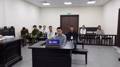 Mâu thuẫn từ lắp đặt đường ống nước, anh em, chú cháu cùng lĩnh án tù