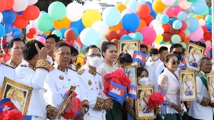 Việt Nam chúc mừng kỷ niệm 70 năm Ngày Độc lập Vương quốc Campuchia