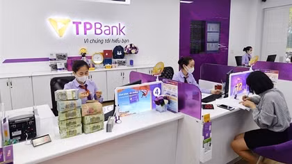 Không gia hạn thuế cho các ngân hàng thương mại