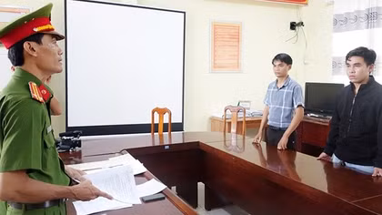 Khởi tố 3 đối tượng làm giả chứng chỉ, bằng đại học