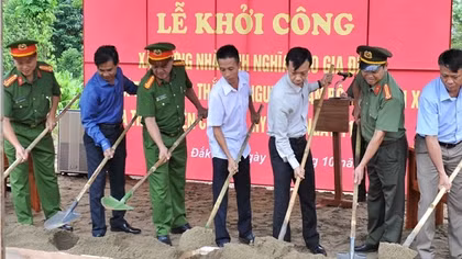 Khởi công xây dựng “Nhà tình nghĩa” cho thân nhân liệt sĩ CAND hy sinh trong vụ khủng bố ở Đắk Lắk