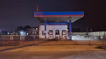Tự ý ngừng bán xăng dầu, một HTX bị xử phạt 15 triệu đồng