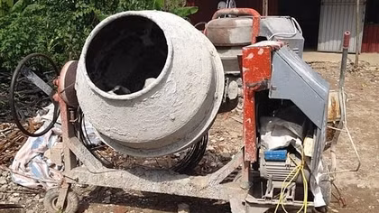 Bé 7 tuổi bị dập nát cánh tay khi vào công trình xây dựng chơi