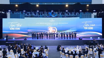 “Đại tiệc” âm thanh và ánh sáng trong lễ kỷ niệm 30 năm thành lập Tập đoàn Tân Á Đại Thành