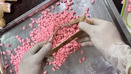 Khen thưởng 5 tập thể và các cá nhân đã triệt phá thành công chuyên án ma túy