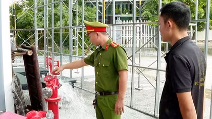Đang bị “tuýt còi” về PCCC, vẫn ngang nhiên hoạt động