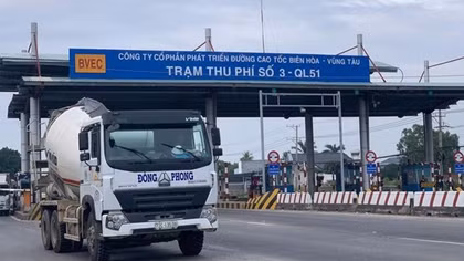 Cục trưởng Cục Đường bộ Việt Nam nói gì về việc dừng thu phí Quốc lộ 51