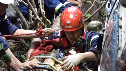 Những cuộc chạy đua cứu người dưới hang sâu