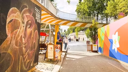 Chuyện nhặt ở Paris