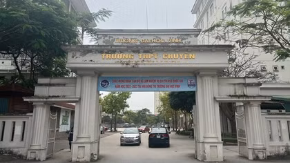 Những câu hỏi bỏ ngỏ vụ nữ sinh trường chuyên Đại học Vinh quyên sinh