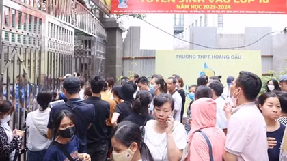Trường công và cán cân giáo dục