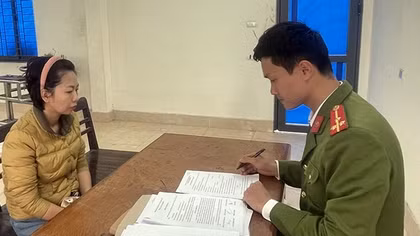 Bà “thầy” chuyên cắt bùa, giải hạn