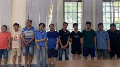 Khởi tố bị can nhóm đối tượng trong đường dây đánh bạc 200 tỷ đồng