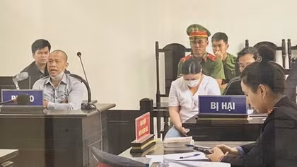 Xét xử vụ án gửi con đi chữa bệnh, nhận về hũ tro cốt