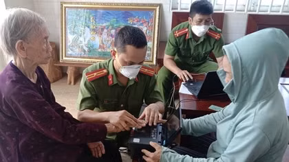Biểu dương Công an các xã, thị trấn hoàn thành việc cấp CCCD tại Đắk Nông