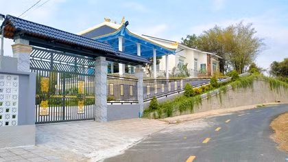 Viện lý do “trồng cây dược liệu, bốc thuốc cứu người” để xây dựng công trình vi phạm