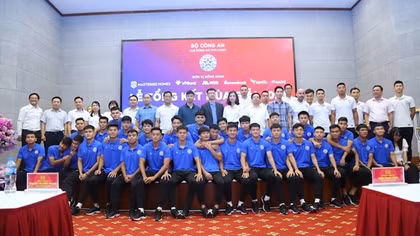 Câu lạc bộ bóng đá PVF- CAND tổng kết mùa giải 2023