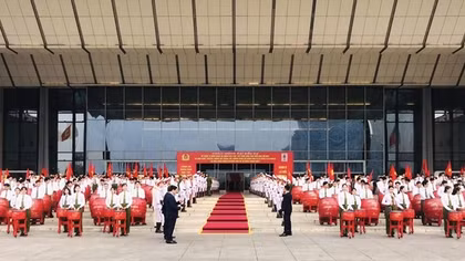 Về tác giả màn trống hội “Vang mãi ngàn năm”