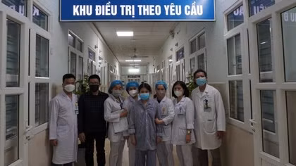 Thiếu nữ 18 tuổi mang khối u "quái" 3kg ở lồng ngực