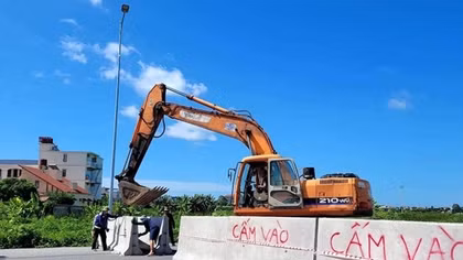 Dựng rào chắn, cảnh báo cấm đường sau vụ ca nương nhí Đặng Tú Thanh tử nạn