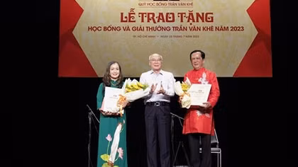 Quỹ học bổng Trần Văn Khê: Tiếp lửa tình yêu âm nhạc dân tộc