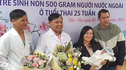 Nuôi dưỡng thành công trẻ sinh non nặng 500g