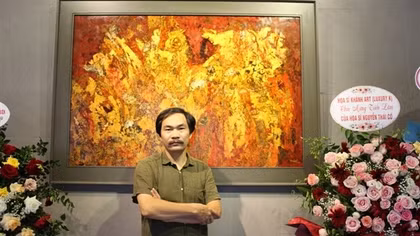 Hoạ sĩ Nguyễn Thái Cớ: “Gọi mùa” bằng triển lãm tranh sơn mài