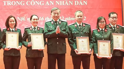 Khẳng định vai trò “truyền lửa” từ những giải thưởng báo chí