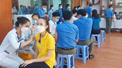 Tiêm vaccine là biện pháp phòng ngừa cúm mùa hiệu quả nhất