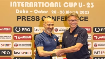 HLV Philippe Troussier mong quốc ca Việt Nam sẽ vang lên tại World Cup