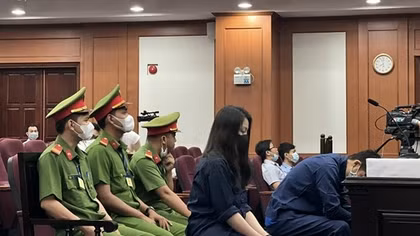 Xét xử phúc thẩm cặp cha đẻ - mẹ kế hành hạ bé gái 8 tuổi ở Bình Thạnh