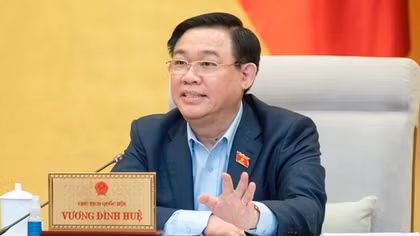 Chủ tịch Quốc hội: Thời hạn tăng tuổi phục vụ trong CAND từ 1/1/2021 không phải là "hồi tố"