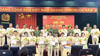 Hấp dẫn Hội thi Bí thư chi bộ giỏi Đảng bộ Bệnh viện Y học cổ truyền Bộ Công an