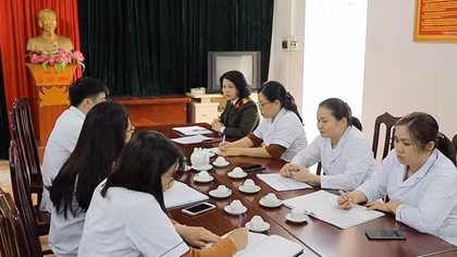 Trải lòng của con trai về người mẹ Công an “Giỏi việc nước, đảm việc nhà”