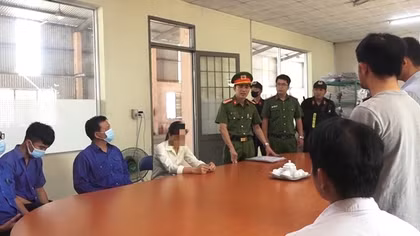Bắt Giám đốc Trung tâm đăng kiểm xe cơ giới 76-02D ở Quảng Ngãi