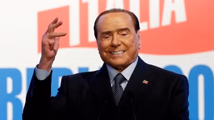 Berlusconi - chữ tài cũng lắm, chữ tai cũng nhiều