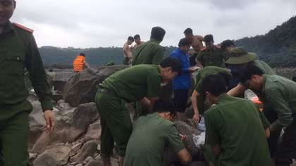 Người dân gửi thư cảm ơn Công an huyện Sơn Hòa nỗ lực tìm kiếm được thi thể thân nhân