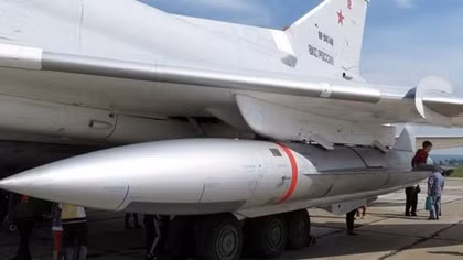 Ukraine để lọt 20 tên lửa Nga, thừa nhận "hỏa thần" Kh-22 không thể đánh chặn