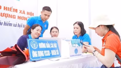 Bộ Công an phối hợp với BHXH Việt Nam tích hợp tiện ích sổ Bảo hiểm xã hội trên ứng dụng VNeID