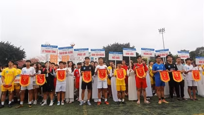 100 đội bóng tranh tài tại giải bóng đá học sinh cúp Number 1 Active