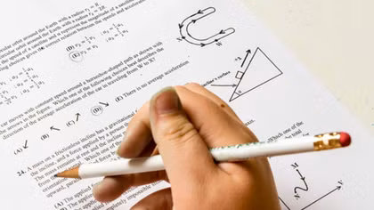 Nghi vấn lộ đề thi học kỳ lớp 12 ở Thừa Thiên-Huế