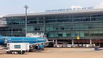 Khách đi taxi sân bay Tân Sơn Nhất tố phải “gánh thêm phí”, Cục Hàng không vào cuộc kiểm tra