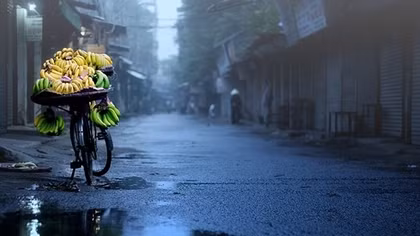 Ba miền đều có mưa, Hà Nội trời nồm ẩm