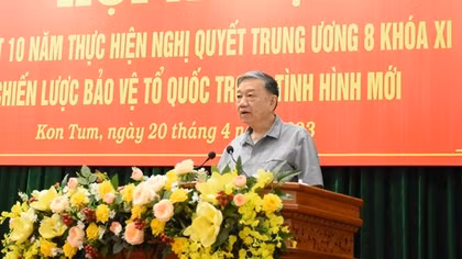 Củng cố thế trận lòng dân trong nền quốc phòng toàn dân và nền an ninh nhân dân vững chắc