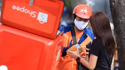 “Chạy nước rút” mua sắm cho mùa sale cuối năm