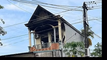 Hai người tử vong trong ngôi nhà bốc cháy