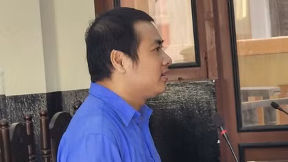 Lãnh án tù vì chiếm đoạt tiền của đại lý để đánh bạc