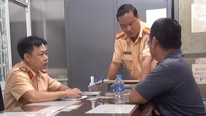 Bác thông tin về người nhảy kênh tự tử vì bị giữ xe ba gác