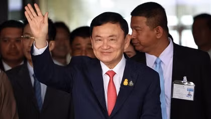 Ông Thaksin trở về ngay lúc chính trường Thái Lan "nóng rực"