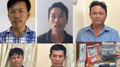 Băng nhóm trộm vàng về nấu thành thỏi cất giữ